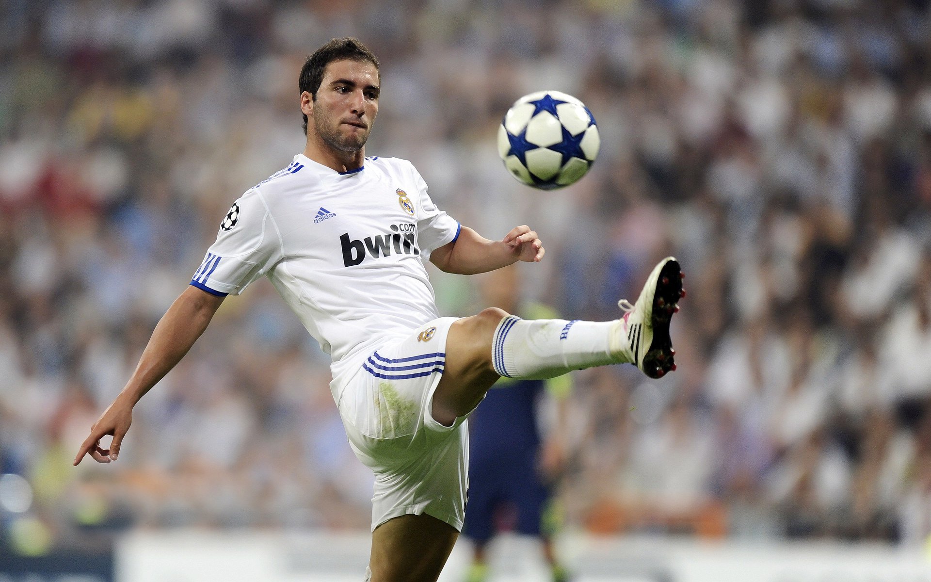 戏剧化转变：别样风景的特色赛事，戏剧化场景